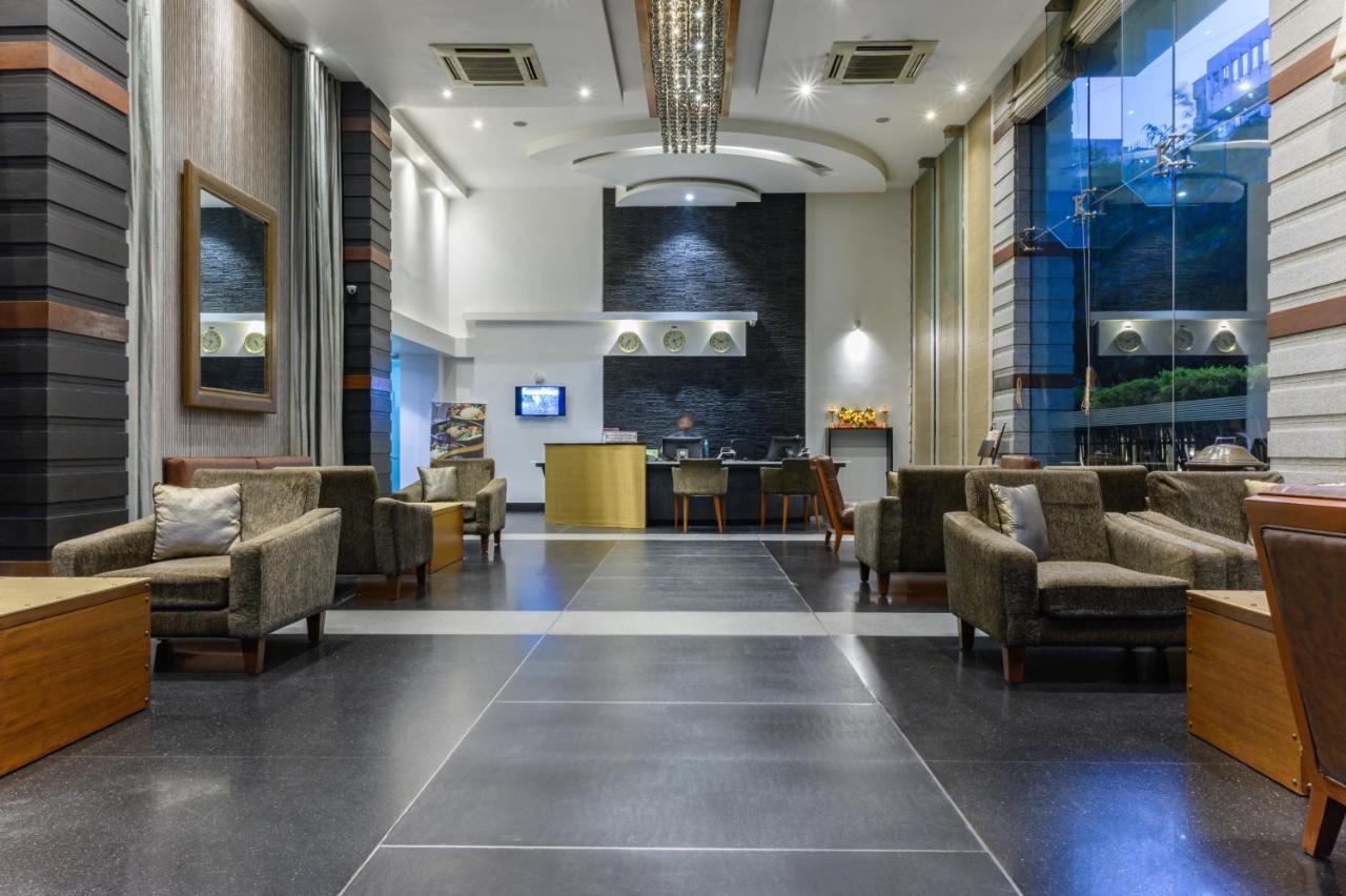 Aparthotel Melange Astris Bengaluru Zewnętrze zdjęcie